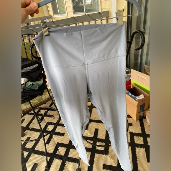 Lululemon Aligns Chambray Light Blue - Picture 3 of 4